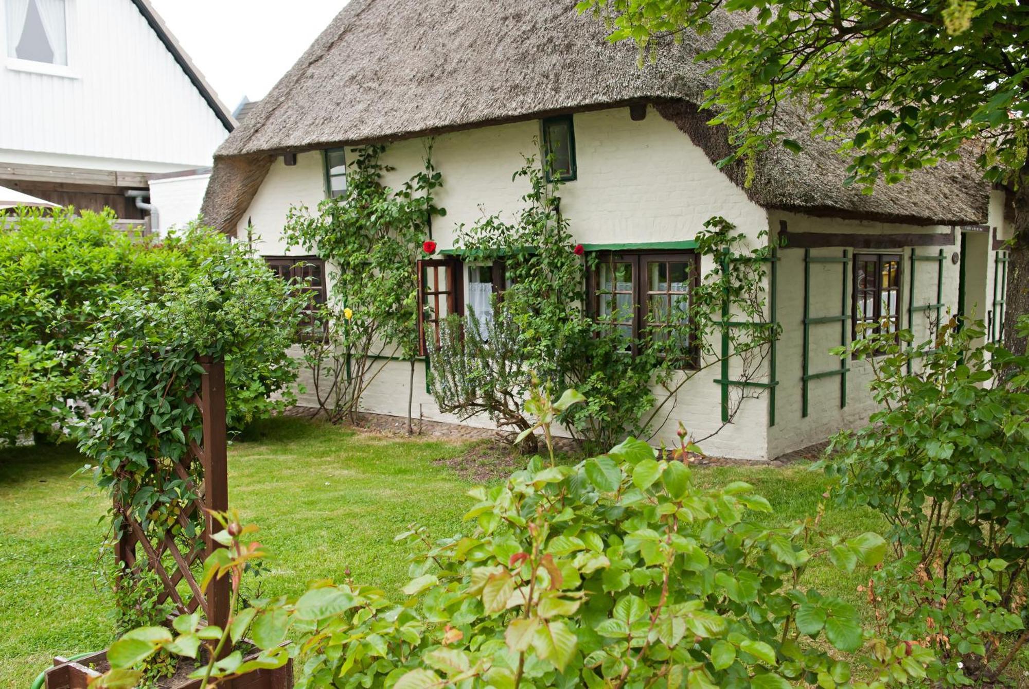 Bsw Ferienwohungen Wyk Auf Foehr Apartment Luaran gambar